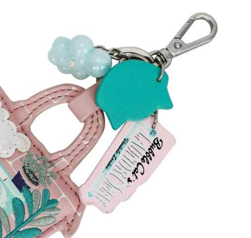 PREORDER Vendula Bubble Cats Laundromat Key Charm